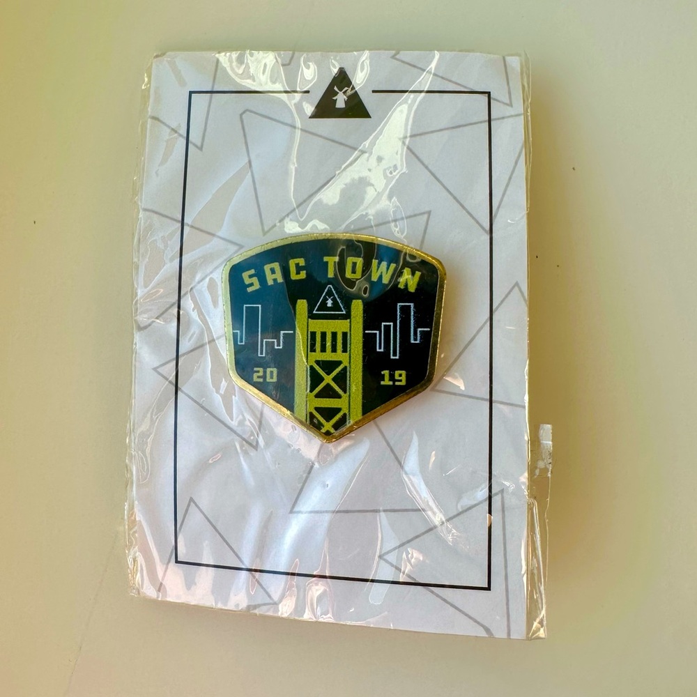 Dutch Bros Limited Edition COACHA Pin - Sac Town 2019
